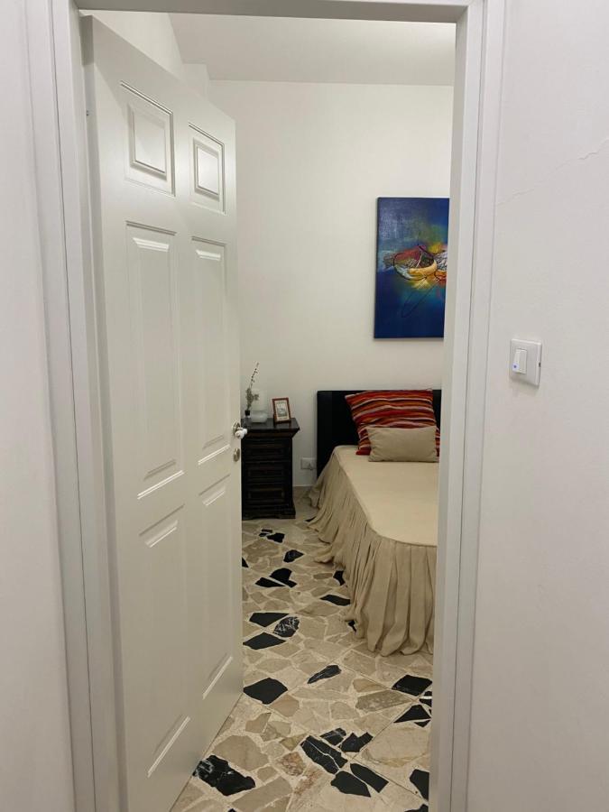 Holiday & House - Imparato Carini Costa Verde Kamer foto